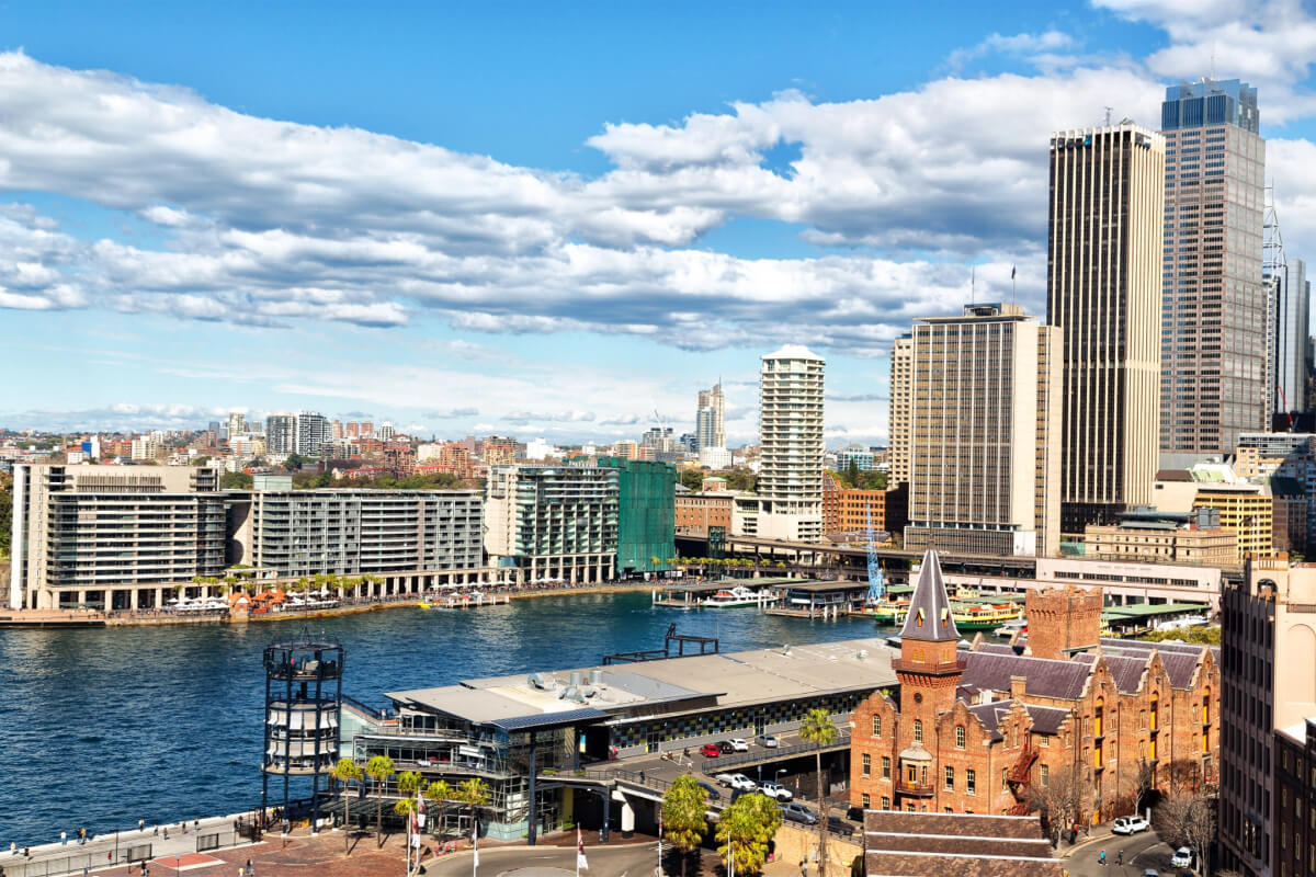 how does strata management work